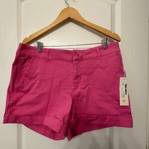 Chic Pink Women's Bermuda Shorts